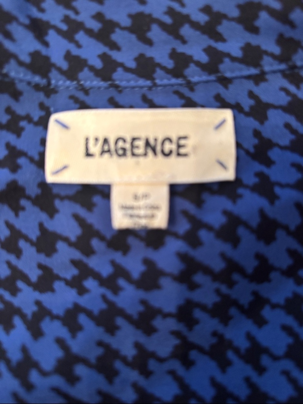L'AGENCE Navy Houndstooth Maxi Shirt Dress with Belt Silk - Picture 5 of 5